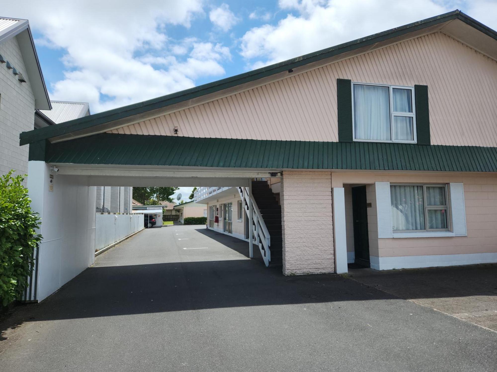 Cedar Lodge Motel Hamilton Exteriör bild