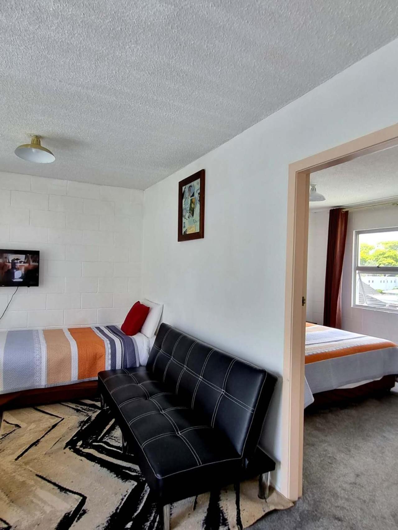 Cedar Lodge Motel Hamilton Exteriör bild